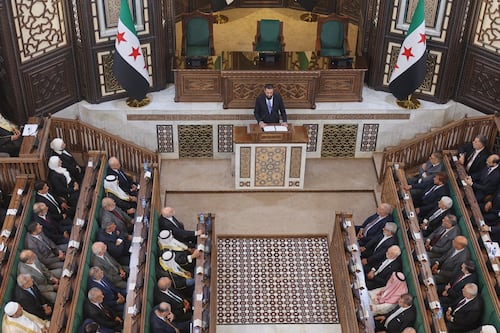 Le nouveau parlement syrien tient sa première séance depuis la destitution d'Assad