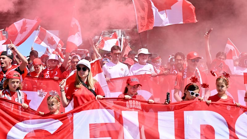 EN DIRECT | Canada c. Bosnie-Herzégovine: la fièvre de la Coupe du monde s’empare de Toronto