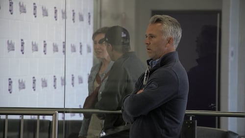 Martin St-Louis dans les estrades du camp des recrues du Phoenix pour encourager son fils
