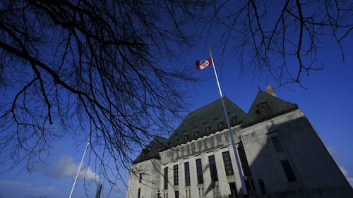 La Cour suprême va examiner les délais du Comité d’examen externe de la GRC