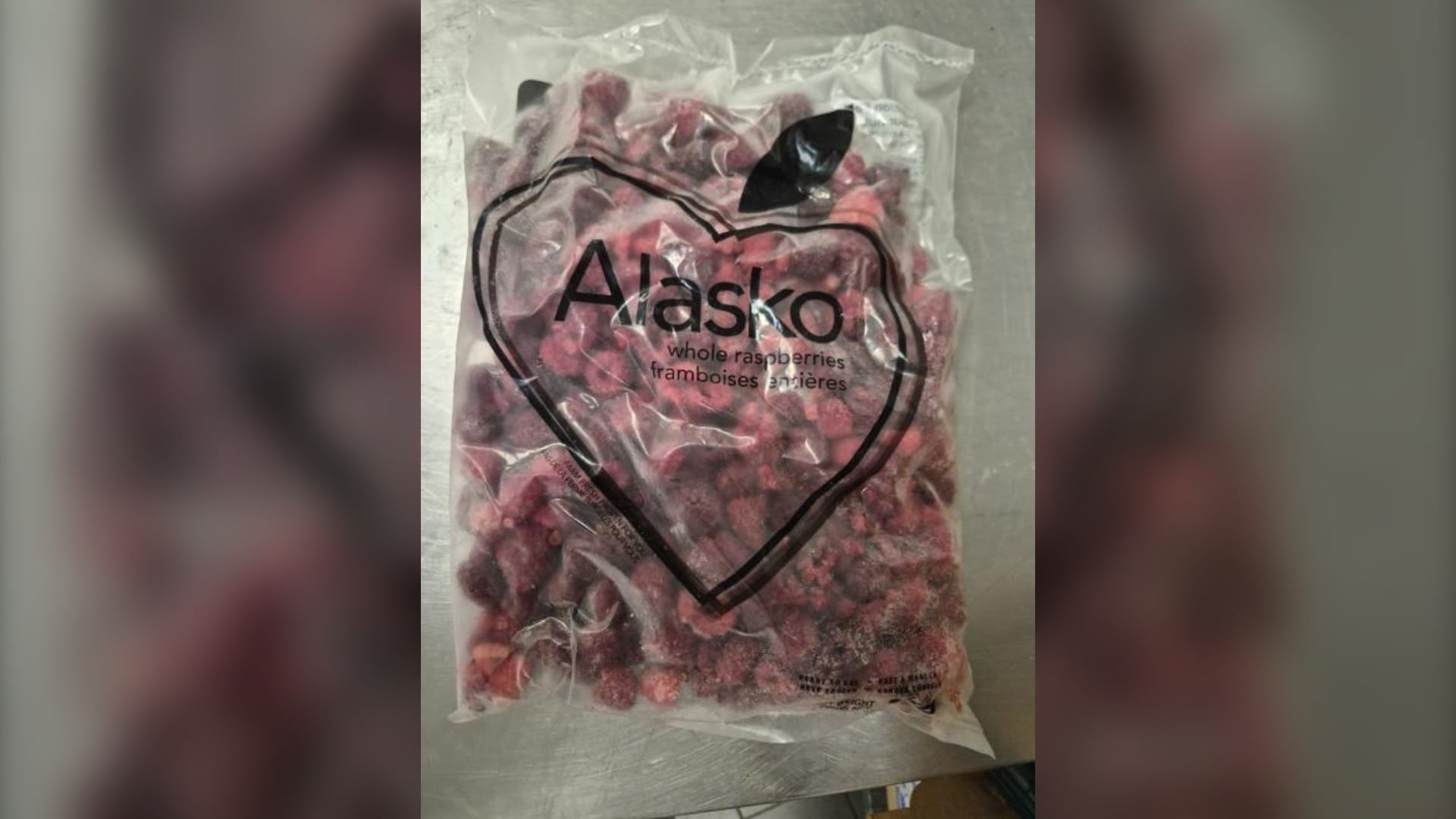 Alasko brand frozen whole raspberries are pictured. (Source: Canadian Food Inspection Agency)