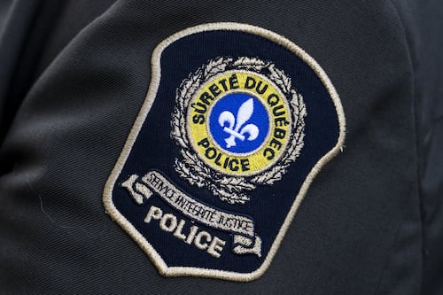 Une adolescente meurt frappée à vélo par un camion-remorque à Saint-Hyacinthe