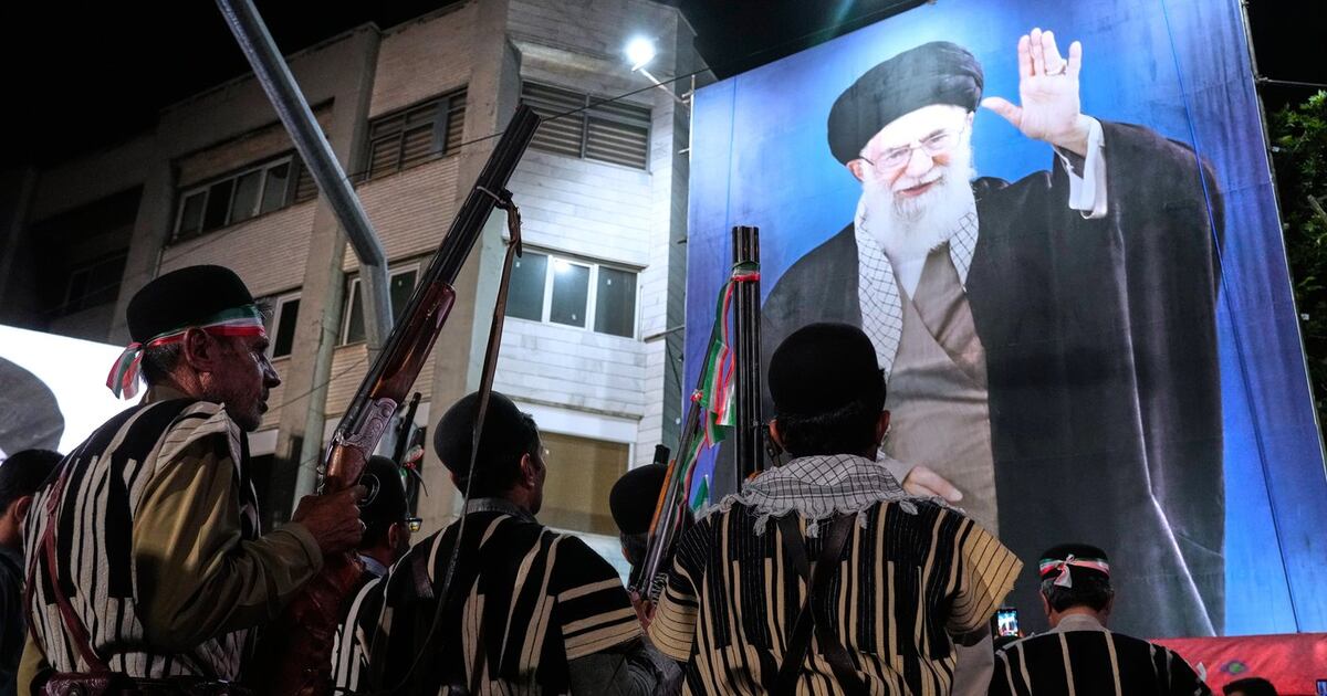 New threats exchanges between the United States and Iran