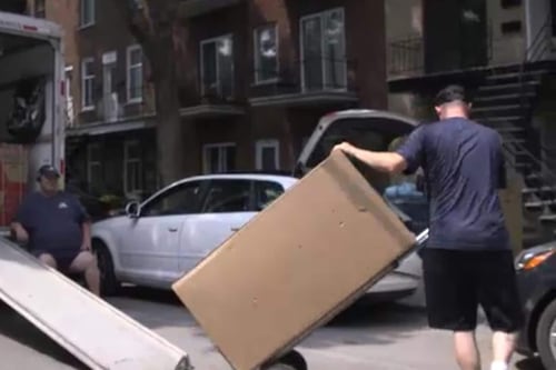 Crise du logement: 1er juillet peu occupé pour les déménageurs