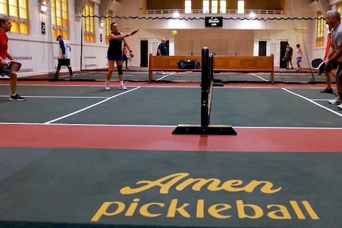 Une ancienne église transformée en centre de pickleball à Chambly