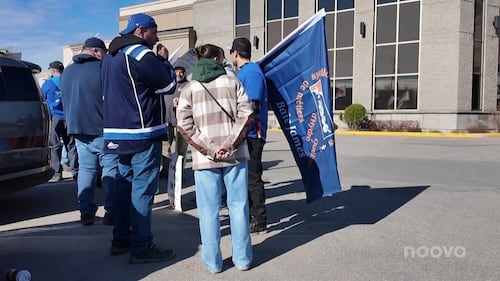 Hydro-Québec: les travailleurs manifestent à Chicoutimi, la PDG parle d’une entente d’ici Noël