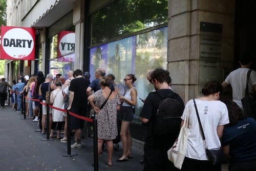 Canicule: ruée sur les ventilateurs et climatisateurs à Paris